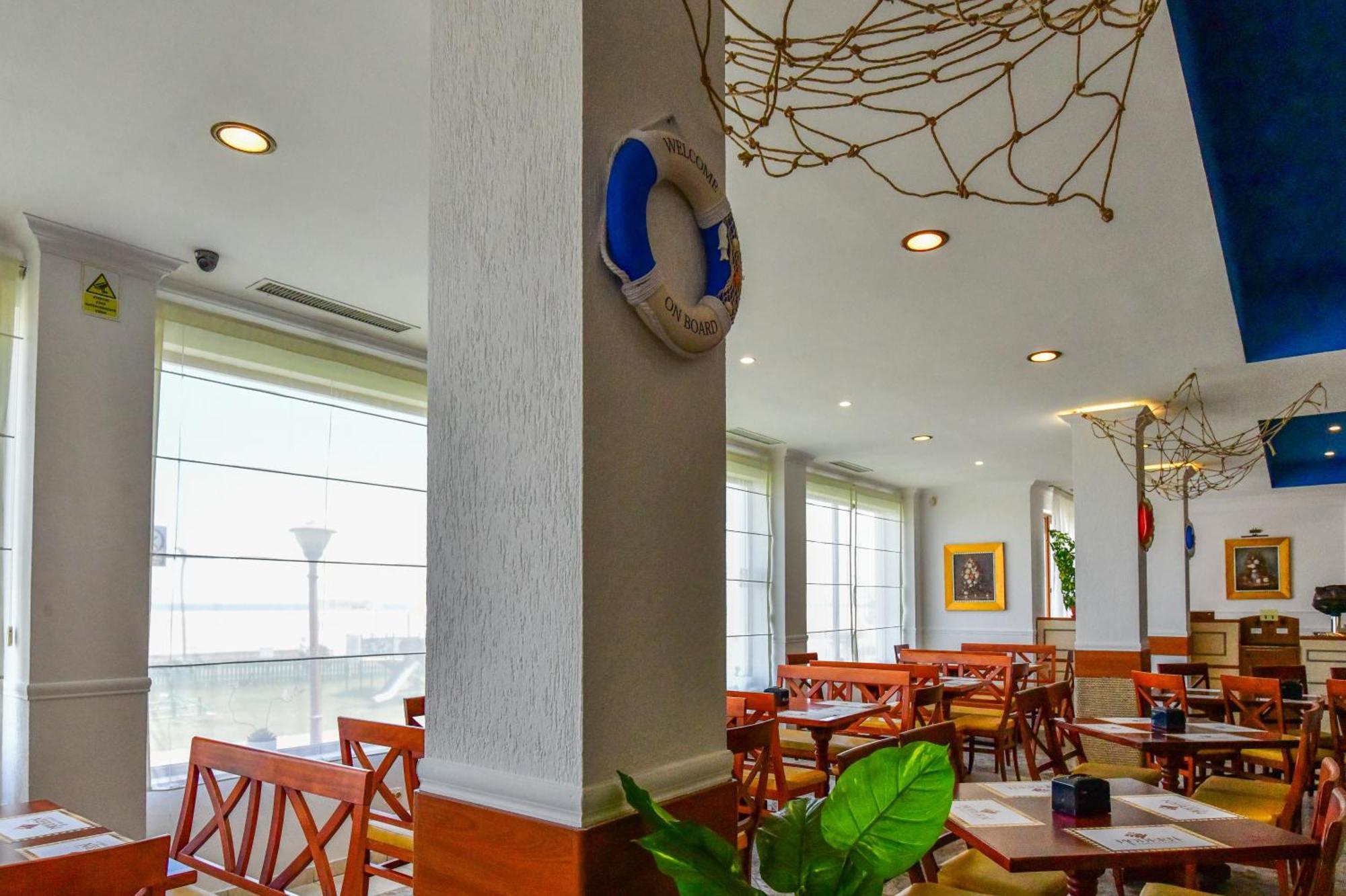 Complex Modern All Inclusive Mamaia Exterior foto
